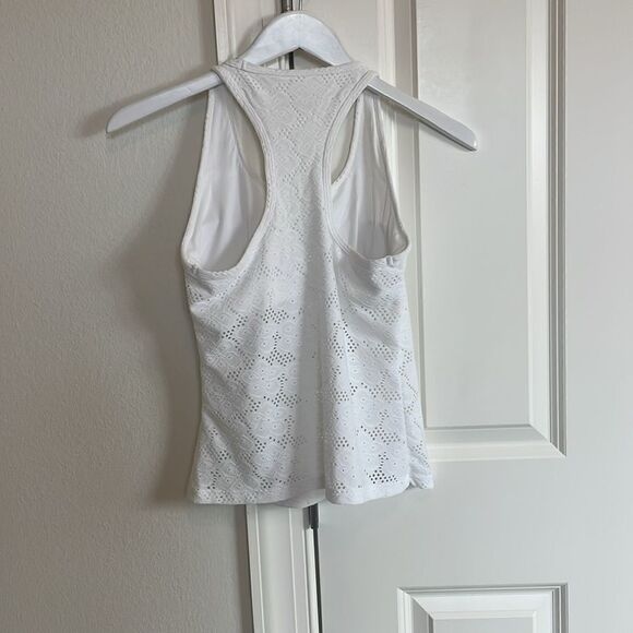 Lilly Pulitzer Luxletic Asana Bra Tank - Picture 6 of 6